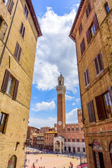 Obraz premium Siena - Piazza del Campo - old historic city in Italy