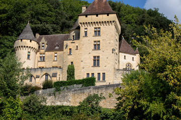 Fototapeta na wymiar Chateau La Malartrie in La Roque-Gageac, Dordogne river valley. Aquitaine, France