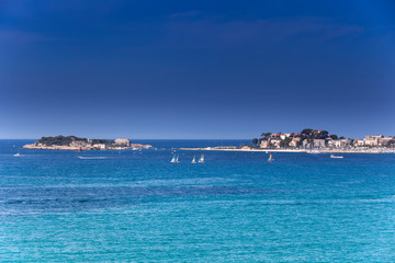 Fototapeta premium Ile de Bendor, Bendor Island, in front of Bandol, Alpes-Maritimes, Cote d'Azur, South of France, France, Europe