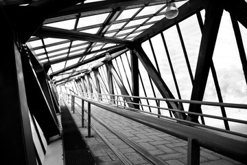 Naklejka premium bridge at sunset