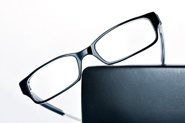 Black eye frame.