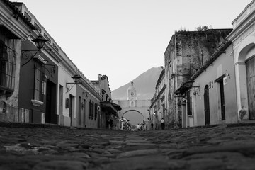 Gorgeous Guatemala - Day and night walking tour around the streets of UNESCO world heritage site Antigua - beautiful scenery, old buildings, preservation, sunrise, sunset, dusk, bright colours