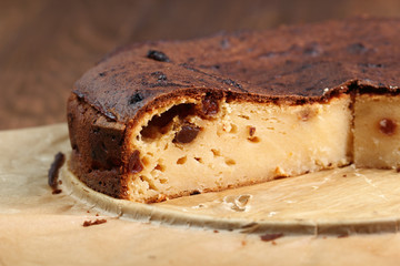 Cheesecake with raisins - freshly baked