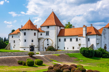City park and old castle in Varazdin, Croatia, sunny summer day © Mislav