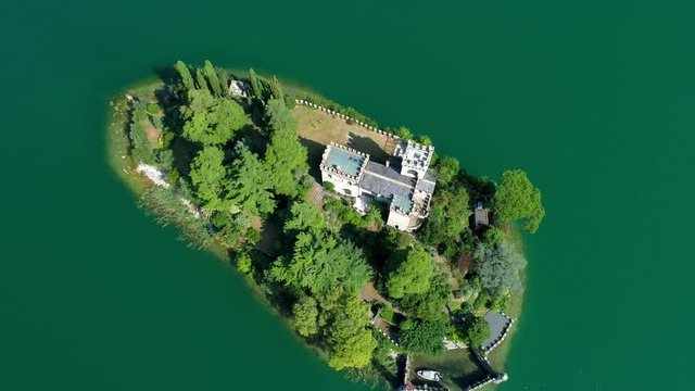 Aerial 4K - Lago D'Iseo (IT) - Isola di Loreto
