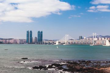 Fototapeta premium Busan Cityscape with Gwangandaegyo