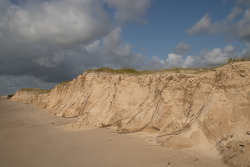 Sand wall