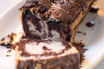 marmor- schokokuchen