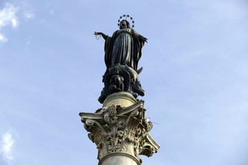 Fototapeta na wymiar colonna dell'immacolata concezione a piazza di spagna,roma,italia