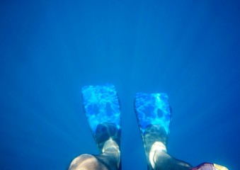 View into the deep ocean