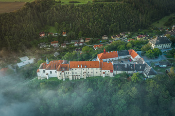 Nizbor is a castle rebuilt into a castle in the village of the same name in the district of Beroun....