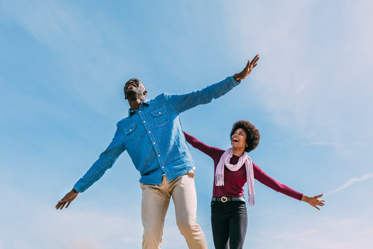Black ethnic couple having fun in a sunny day