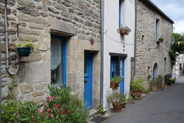 Fototapeta na wymiar Häuser in La Roche-Bernard
