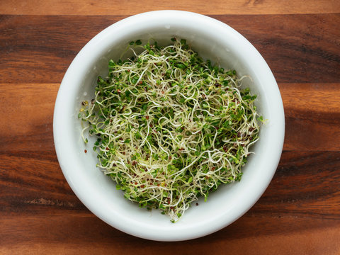 Rapini sprouts