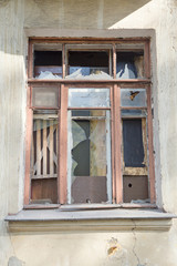 Obraz premium Texture of old broken window and wooden frame