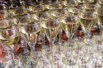 white wine glasses for party