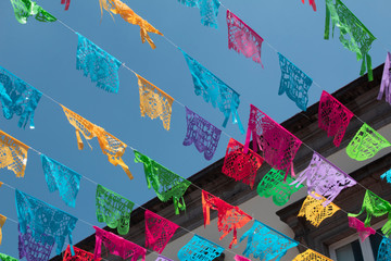 The confetti is an ornamental paper craft product that is worked in Mexico and serves to decorate...
