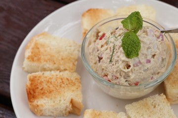 Tuna salad and bread toast