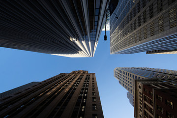 Obraz na płótnie Canvas Looking up downtown skyscrapers