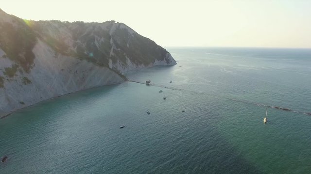 Lo scoglio del trave e mezzavalle visti dal drone