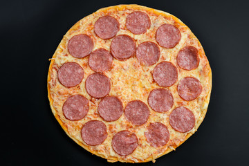 Hole Pizza pepperoni