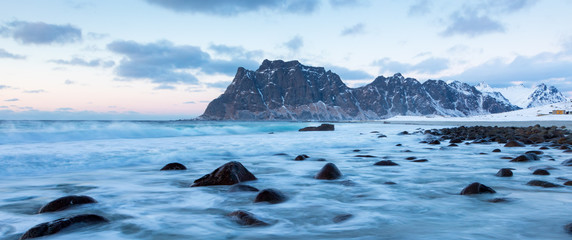Wintert in Uttakleiv auf den Lofoten