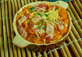 Chicken Bacon Ranch Spaghetti Squash