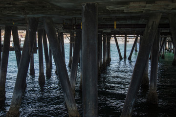 mar bajo el muelle de Santa Mónica