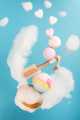 Foam splash with bath bombs
