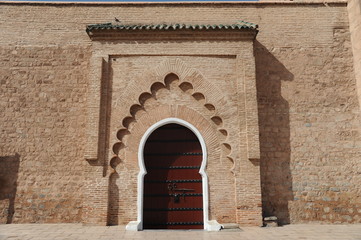 Fototapeta na wymiar MARRAKECH, MOROCCO - SEPTEMBER 30, 2019: Koutoubia mosque, the largest mosque in Marrakesh