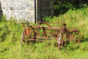 Fototapeta na wymiar old tractor in field