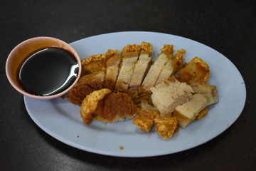 fried fish with sauce