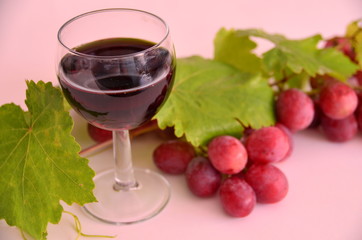 red wine and grapes