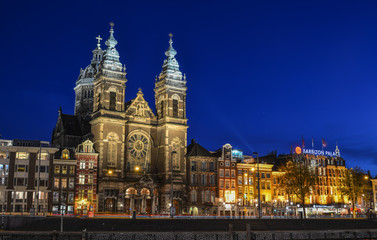 Fototapeta na wymiar Night view of Amsterdam, Holland