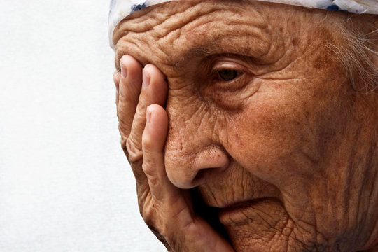 Old Woman Cry Images – Browse 26,035 Stock Photos, Vectors, and Video |  Adobe Stock