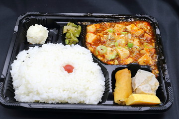 麻婆豆腐弁当