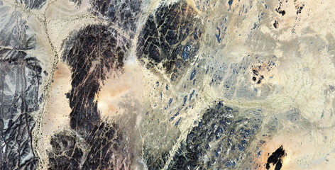  aliens couple, tribute to Pollock, abstract photography of the deserts of Africa from the air, aerial view, abstract expressionism, contemporary photographic art, abstract naturalism,