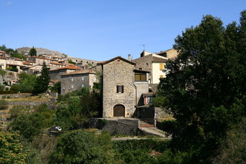 Fototapeta na wymiar Banne, village médiéval en Ardèche en France