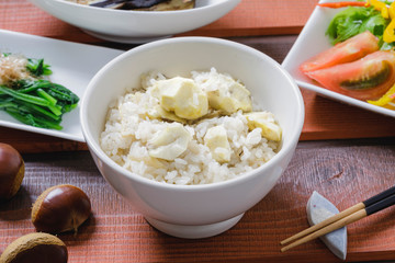 栗の炊き込みご飯の食事