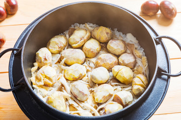 炊きたての栗の炊き込みご飯