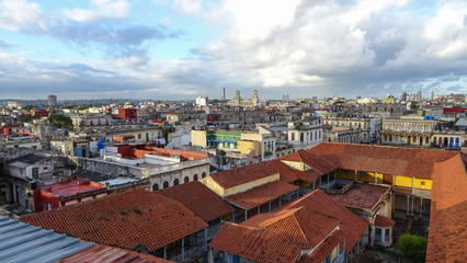 Fototapeta na wymiar tejados naranjas de La Habana. Cuba