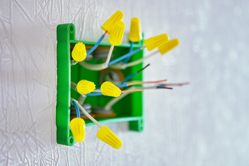 Caps for twisting and insulation of electric wires