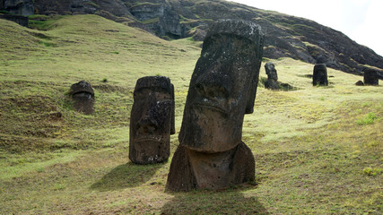 amazing idols and cave paintings of easter island