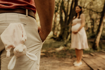 Obraz premium Romantic moments for pregnant couple
