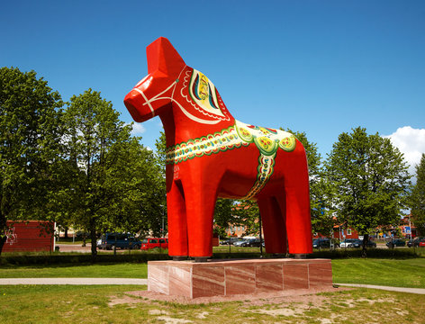 2012: A wood sculpture of a dalecarlian horse (wooden horse), traditionally painted and decorated. The dalecarlian horse is a symbol of the province of Dalarna in Sweden.