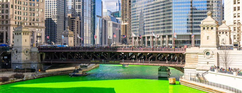 Chicago Dyeing river