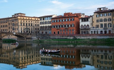 Fototapeta na wymiar Florentine Buildings Reflected in Arno River