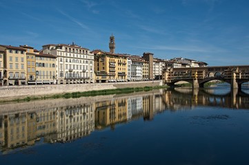 Fototapeta na wymiar Arno River and Ponte Vecchio with Reflection