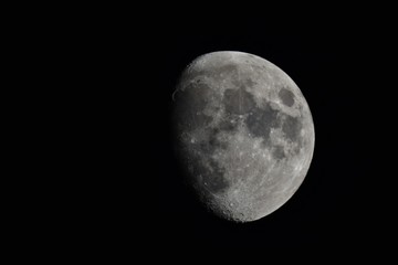 １０月０９日　月齢１０.６７　１９時４０分