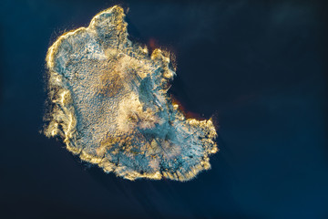 Obraz premium Small island isolated with water.